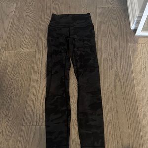 Lululemon leggings size 2 27 length